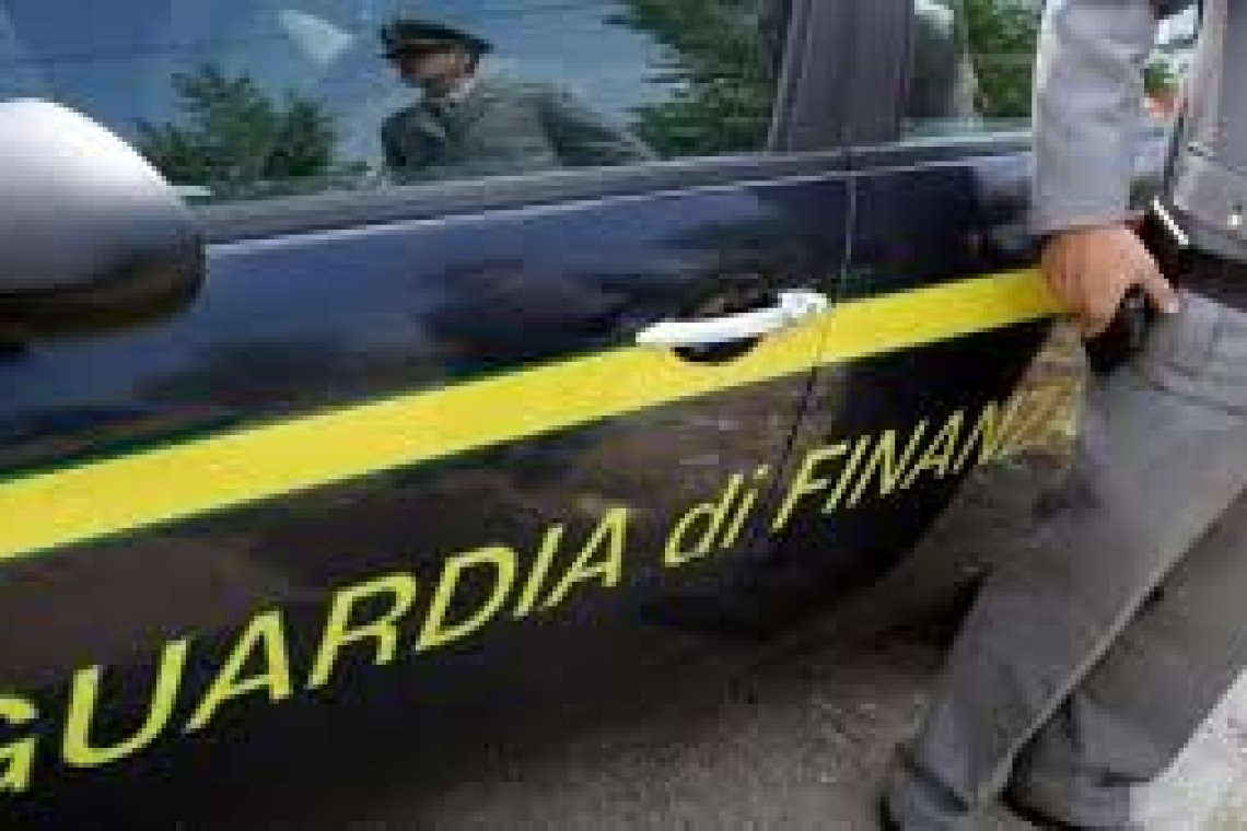 Una cosca della 'Ndrangheta imponeva il controllo su alcuni villaggi turistici, 4 fermi