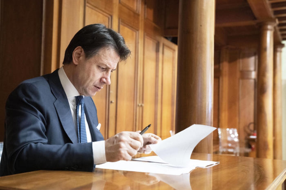 Giuseppe Conte apre alle primarie per il comune di Bari