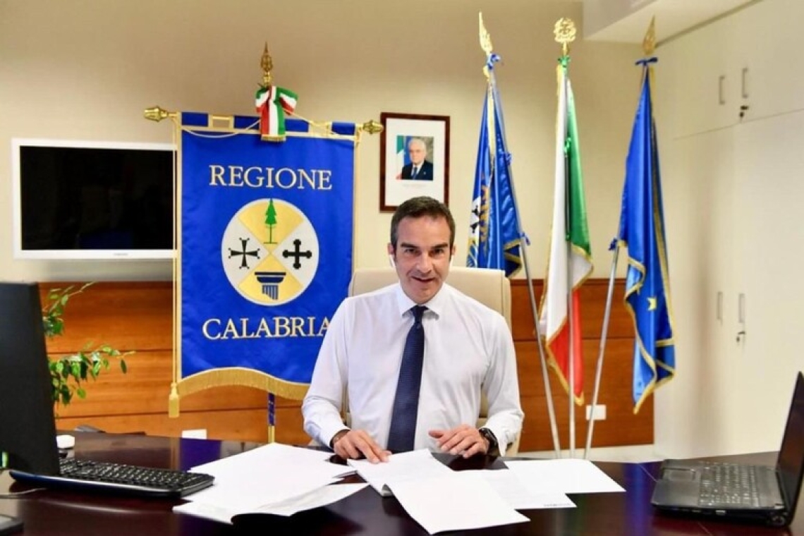 Occhiuto: Investimento di 15 milioni per la tutela del lavoro alla Abramo CC