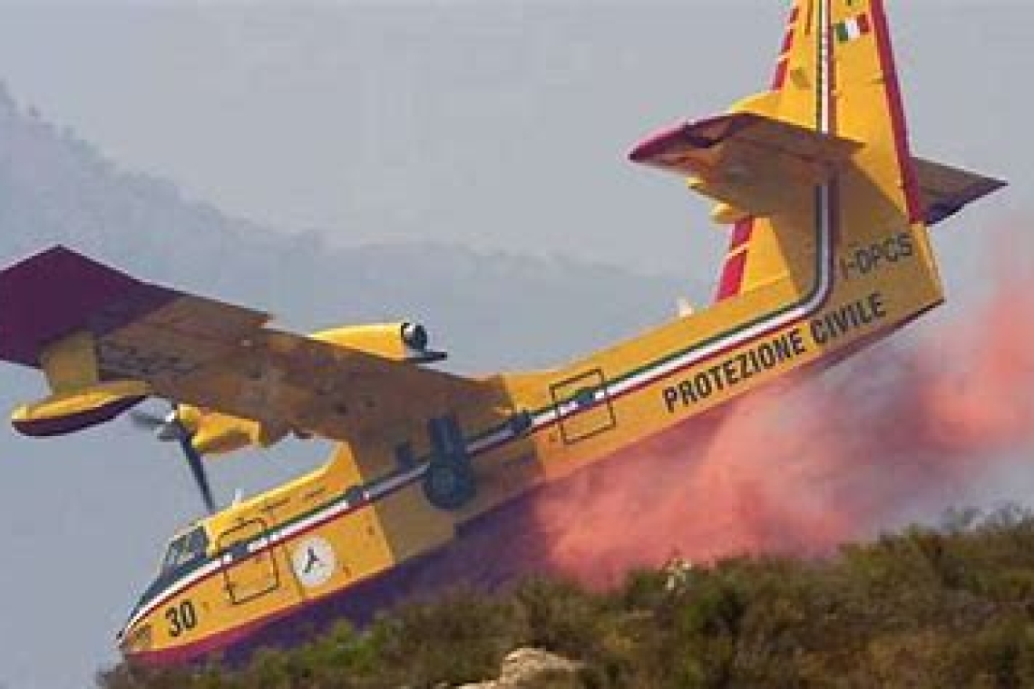 Tragedia sfiorata in Calabria: Canadair prende fuoco in fase di decollo 