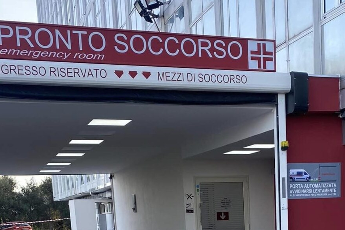 Tragedia in ospedale: neonato muore dopo il parto, i genitori denunciano