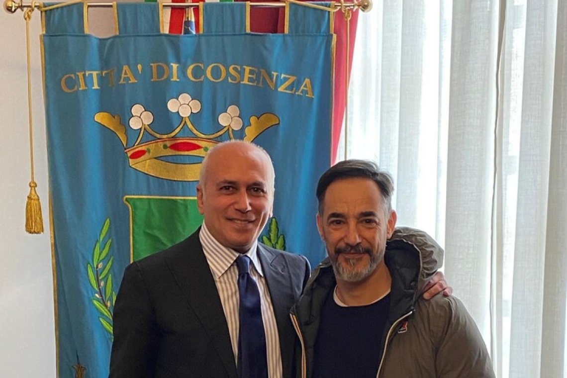 Il Sindaco Caruso si congratula con Peppino Mazzotta